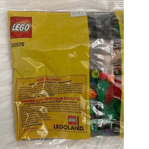 LEGO Creator 30576 Christmas Holiday Tree 70pc. - Picture 5 of 6